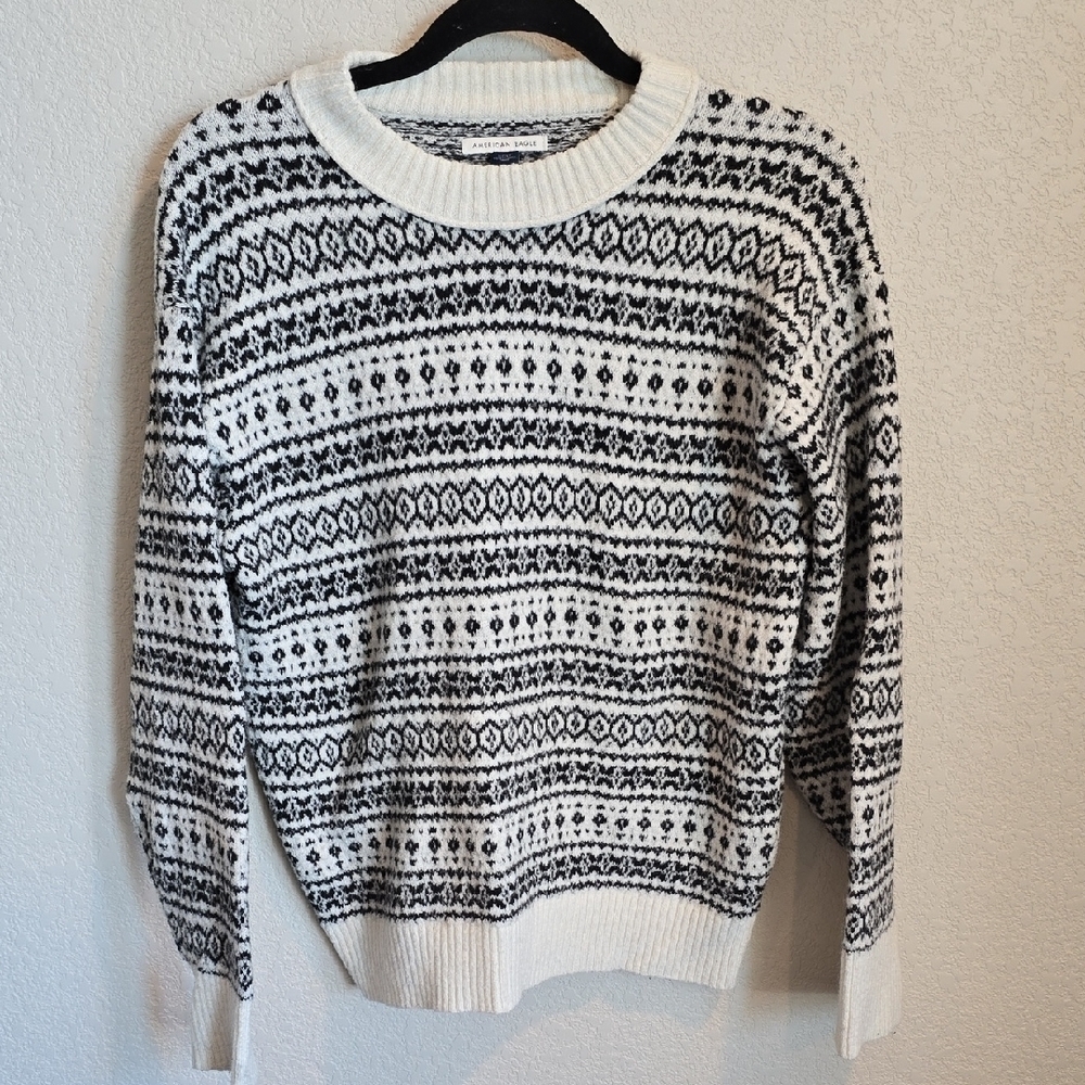 American Eagle Outfitters Monochrome Patterned Crew Neck Sweater